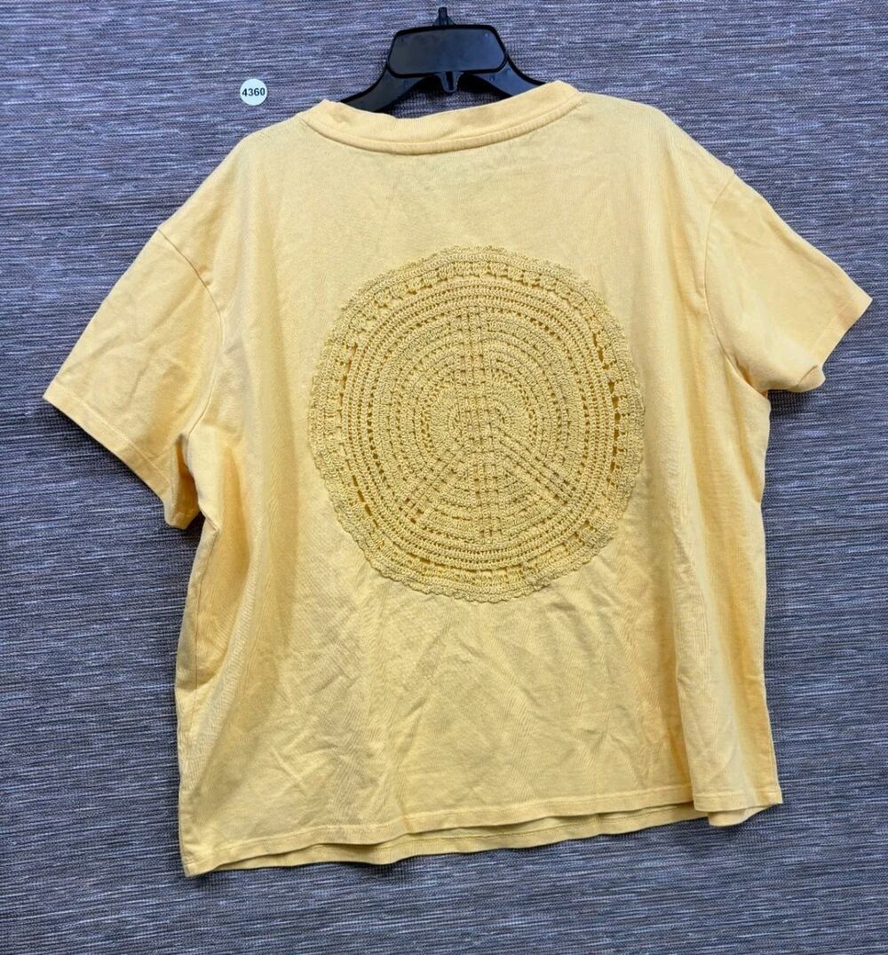 Peace Love World Cotton Wide Crew with Embroidered Motif Tee Size L Yellow NEW